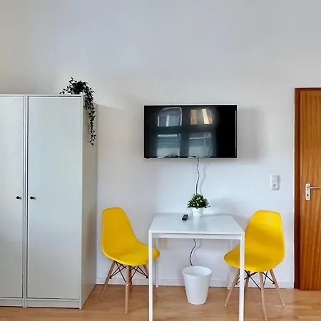 Bege Corporate Corner Apartment *