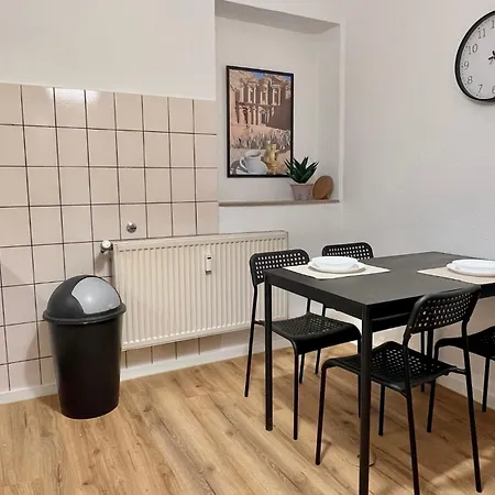 Bege Corporate Corner Apartment *